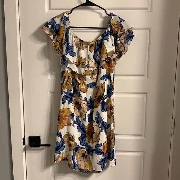 Dress - Picture 2 of 2